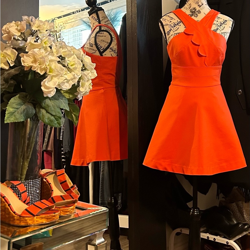 BEAUTIFUL, ARMANI bright Orange 🍊 short dress.  Size XS - Picture 3 of 13